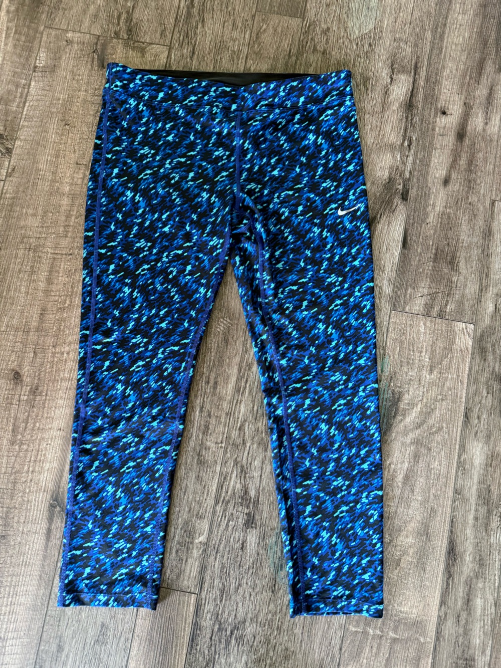 Nike Dri-FIT wild print capri legging